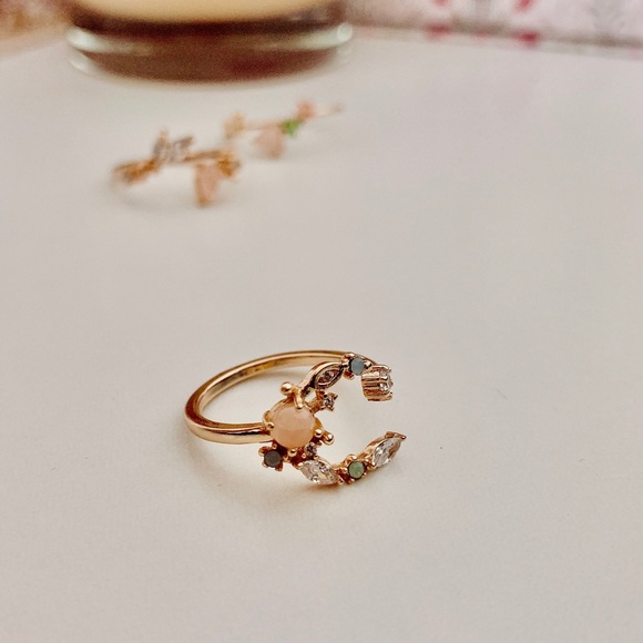 SALE💫💞Rose Gold Pastel Tone Rings 💍 - Picture 4 of 6